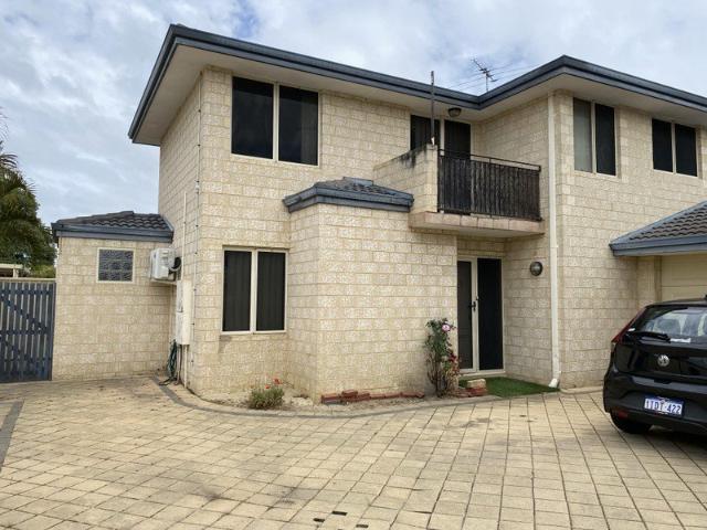 Two bedroom unit in prime Rivervale location