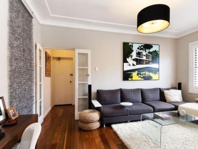 Two Bedroom Unit in Rose Bay