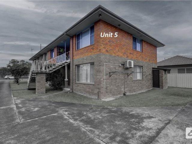 Two Bedroom Unit in the Heart of Taree