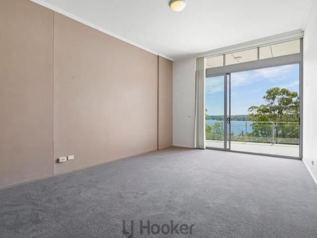 Two Bedroom Unit in the Heart of Toronto
