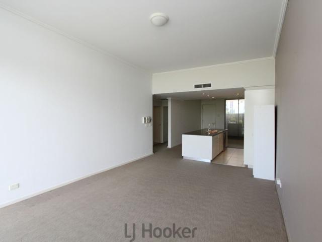 Two Bedroom Unit in the Heart of Toronto