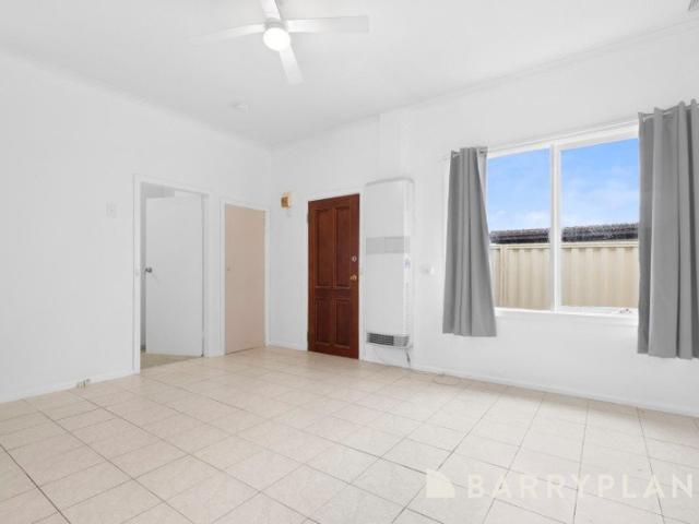 Two Bedroom Unit in the Heart of Chelsea Water bills included!