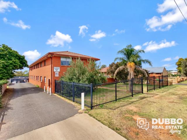TWO BEDROOM UNIT IN WEST DUBBO