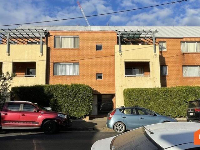 Two Bedroom Unit in Wickham