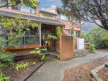 Two bedroom unit just 500m from the beach