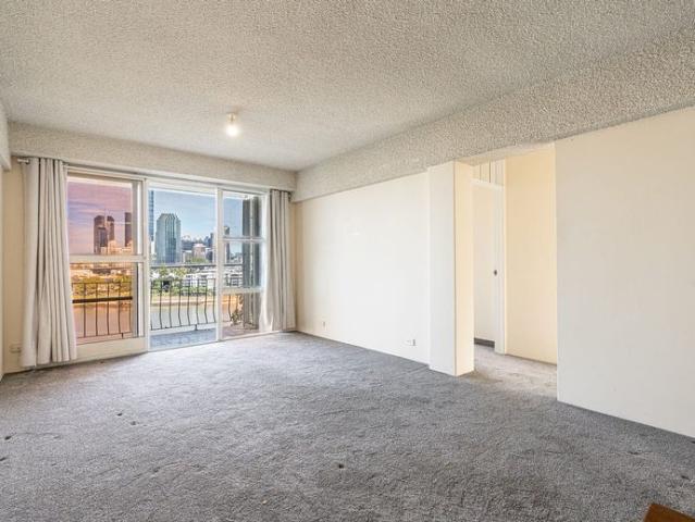 Two bedroom unit with city and river views!