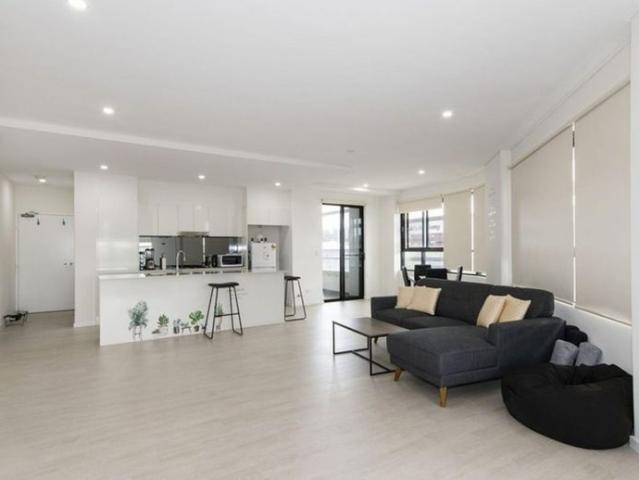 Two Bedroom Unit with Modern Amenities