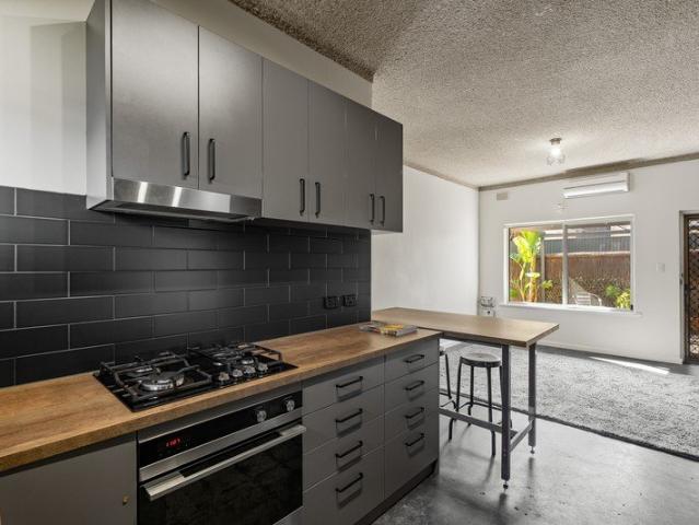 Two Bedroom Unit with Private Courtyard!