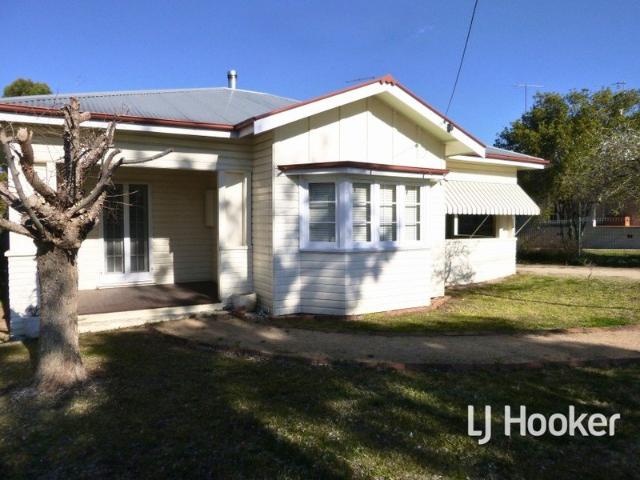 Two Bedroom Weatherboard Home for Rent