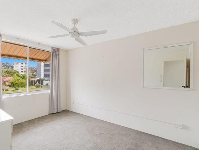 TWO BEDROOM WITH DIRECT RIVER ACCESS