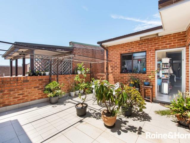 Two Bedroom apartment || Convenient inner west location