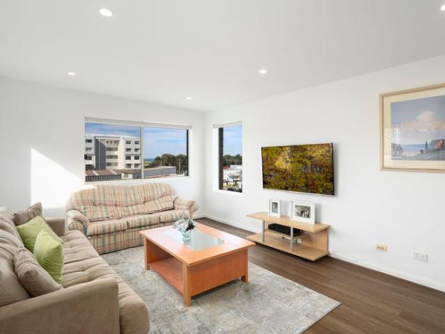 Two bedroom apartment close to CBD