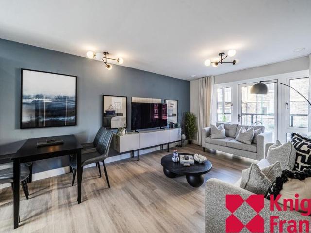 Two bedroom apartment available for short let