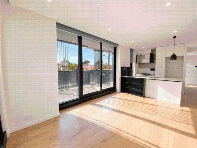 Two Bedroom Apartment in Central Location!