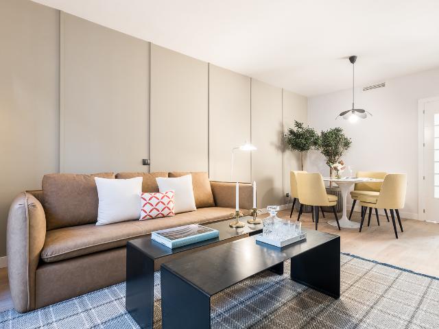 Two Bedroom Apartment in Central Madrid with Designer Furniture