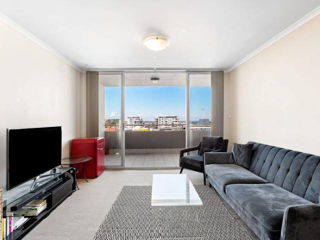 Two Bedroom Apartment in Charlestown CBD