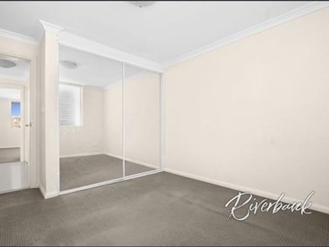 Two Bedroom Apartment in a Convenient Location