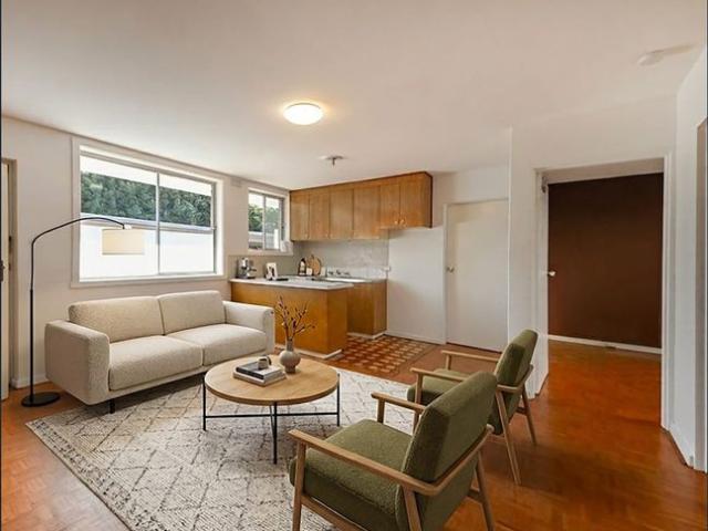 Two Bedroom Apartment In a Prime Caulfield Location!