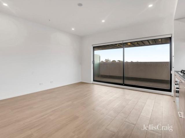 Two Bedroom Apartment in Altona