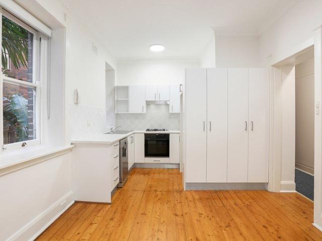Two bedroom apartment in Art Deco building