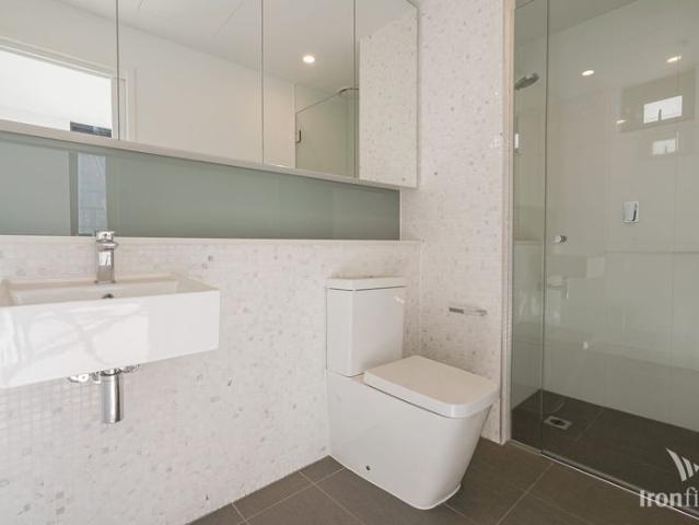Two Bedroom Apartment in Great Location!