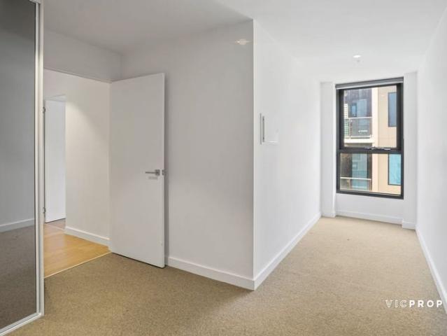 Two bedroom apartment in Excellent Location!