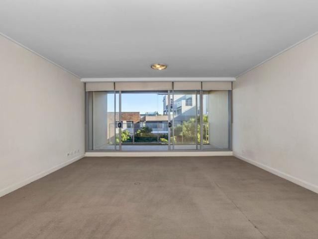 Two Bedroom Apartment in Heart of Rhodes
