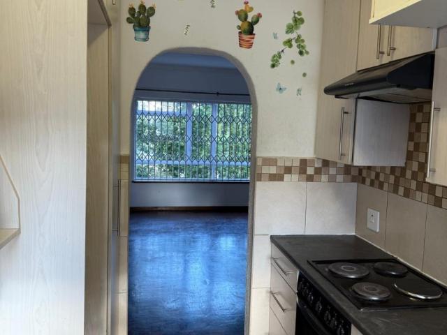 Two Bedroom Apartment in Imam Haron Rd Claremont Cape Town