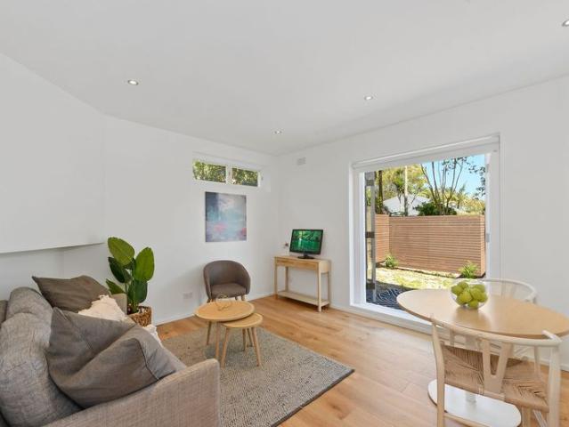 Two Bedroom Apartment in North Bondi