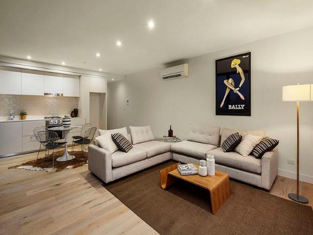 Two bedroom apartment in sought after location!