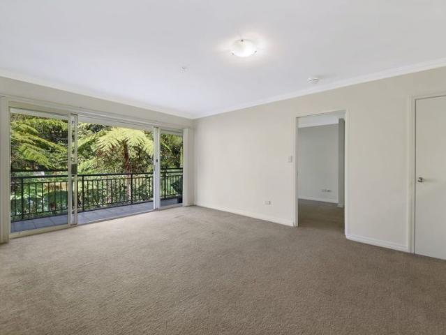 Two Bedroom Apartment In Popular Street