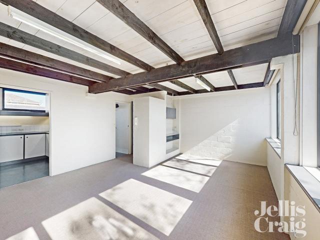 Two Bedroom Apartment in Prahran