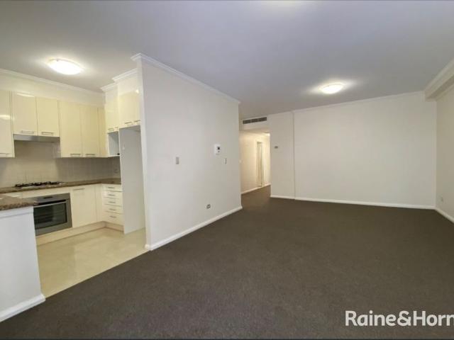 Two Bedroom Apartment in Prime Location With Large Private Courtyard