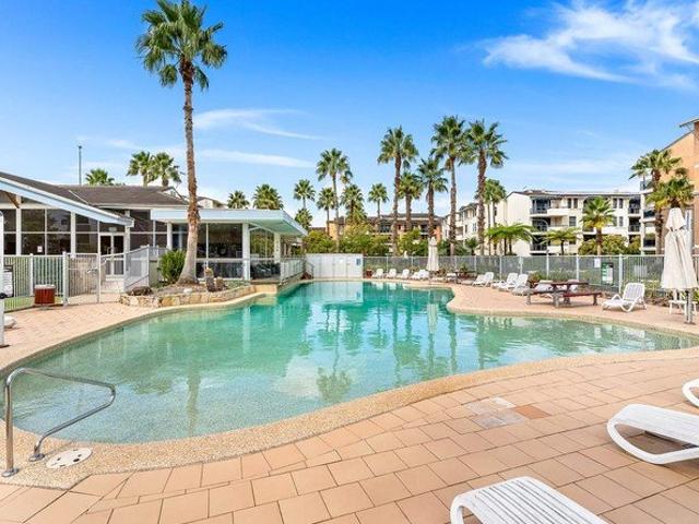 Two Bedroom Apartment in Prime Location With Large Private Courtyard
