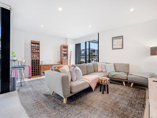 Two Bedroom Apartment in Prime Lifestyle Location