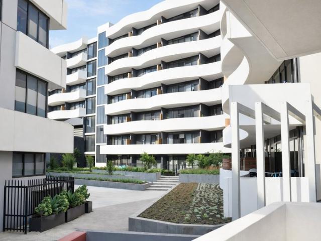 Two Bedroom Apartment in Prime Transport Location