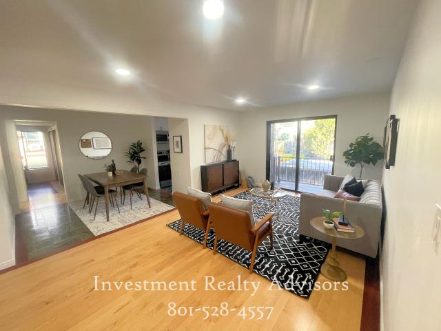 Two Bedroom Apartment in the Avenues!
