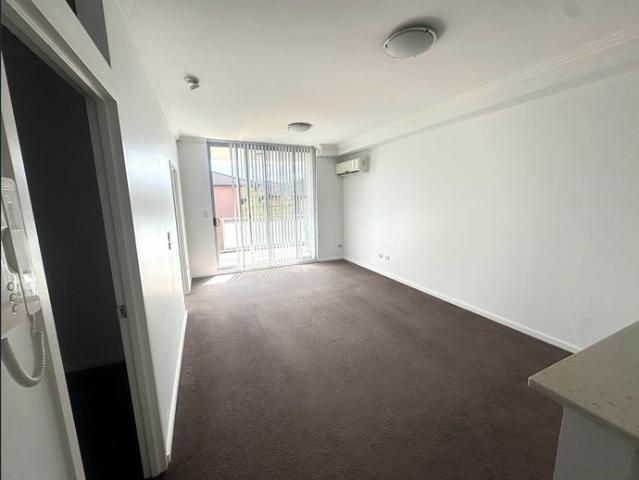 TWO BEDROOM APARTMENT IN THE HEART OF RYDE