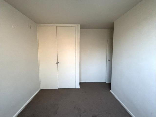 Two Bedroom Apartment in the Perfect Location!