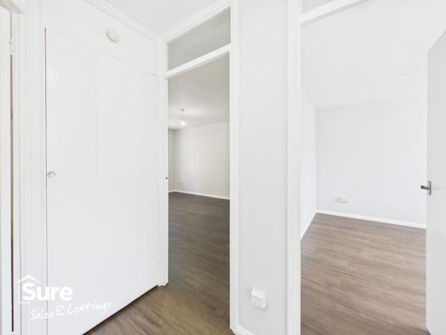 Two Bedroom Apartment in Valley Green Hemel Hempstead