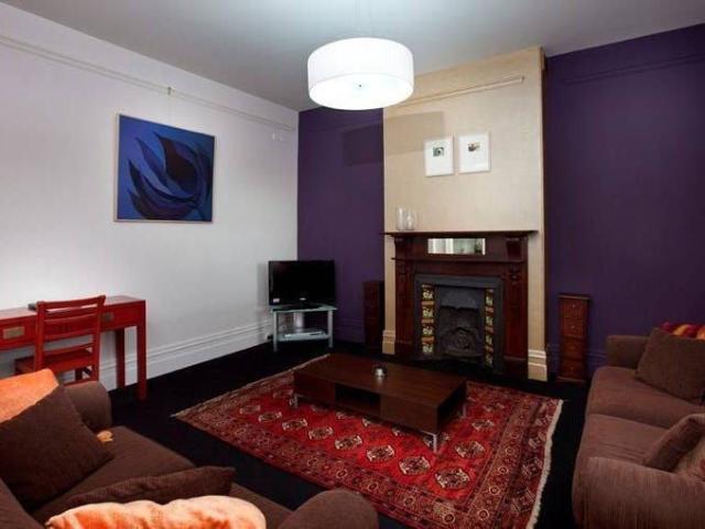 Two bedroom apartment minutes walk from the CBD