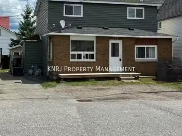 Two Bedroom Apartment Sturgeon Falls 170 Parker St #2