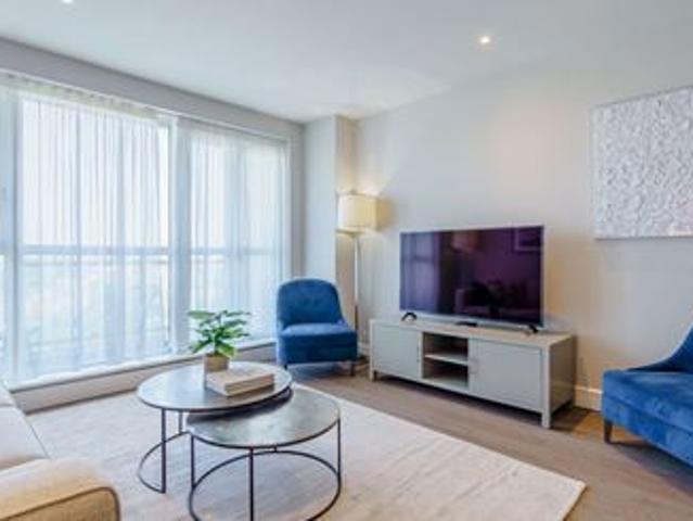 Two Bedroom Apartment, Westferry circus, E14, London