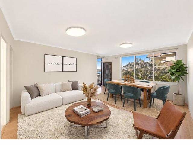 Two bedroom Apartment with water views and Garage