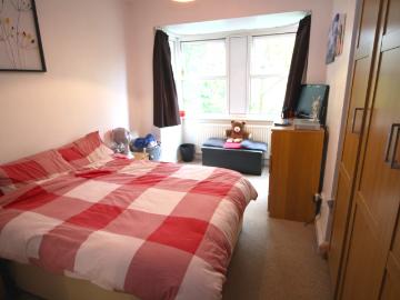 Two Bedroom Apartment with Allocated Parking in Central Hemel Hempstead