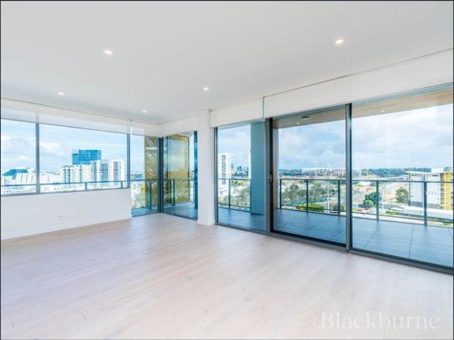 TWO BEDROOM APARTMENT WITH CITY VIEWS