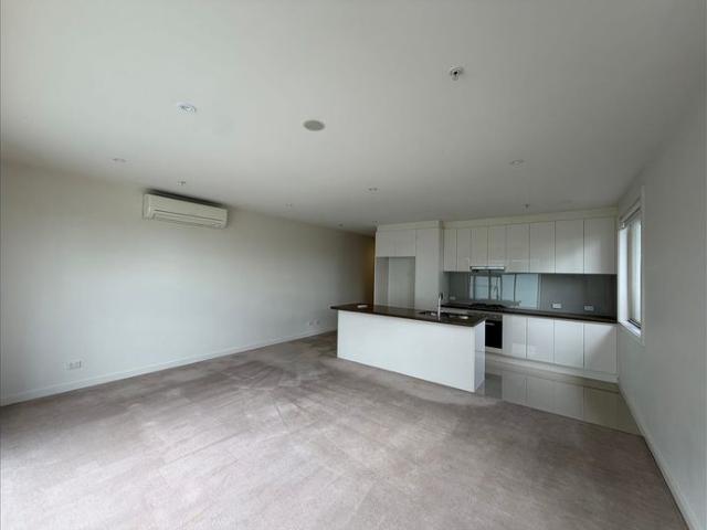 Two Bedroom Apartment with Excellent Location!