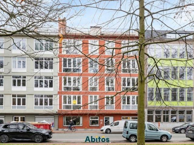 Two bedroom apartment with garage box