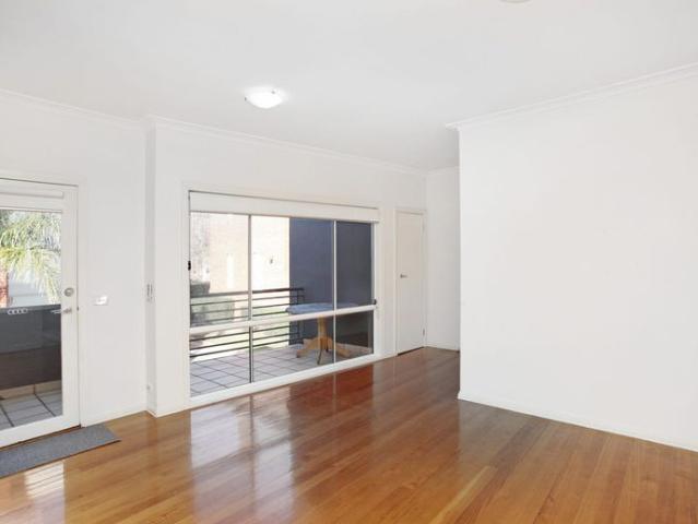 TWO BEDROOM APARTMENT WITH LOCK UP GARAGE!
