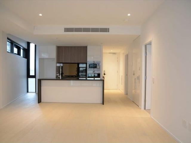 Two bedroom Apartment with Modern Finishes Where Everything is at Your Door!